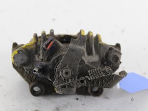 Gebruikte Remklauw (Tang) rechts-achter Opel Astra G (F08/48) 2.0 Di 16V Prijs € 21,00 Margeregeling aangeboden door Gebr Opdam B.V.