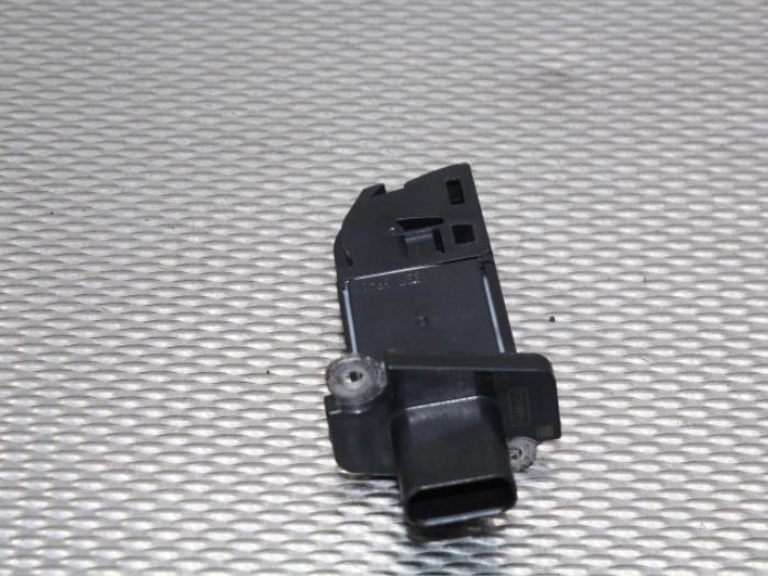 Luchthoeveelheidsmeter van een Land Rover Range Rover Evoque (LVJ/LVS) 2.2 eD4 16V 5-drs. 2012