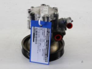 Gebruikte Pomp Servo Alfa Romeo 156 (932) 1.8 Twin Spark 16V Prijs € 26,00 Margeregeling aangeboden door Gebr Opdam B.V.