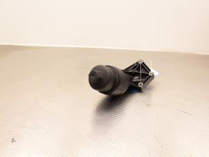 Gebruikte Oliefilterhuis Mercedes B (W245) 1.5 B-150 16V Prijs op aanvraag aangeboden door Gebr Opdam B.V.