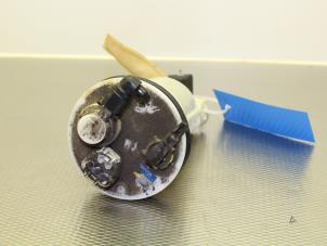 Gebruikte Benzinepomp Toyota Corolla (E12) 1.6 16V VVT-i Prijs € 17,00 Margeregeling aangeboden door Gebr Opdam B.V.