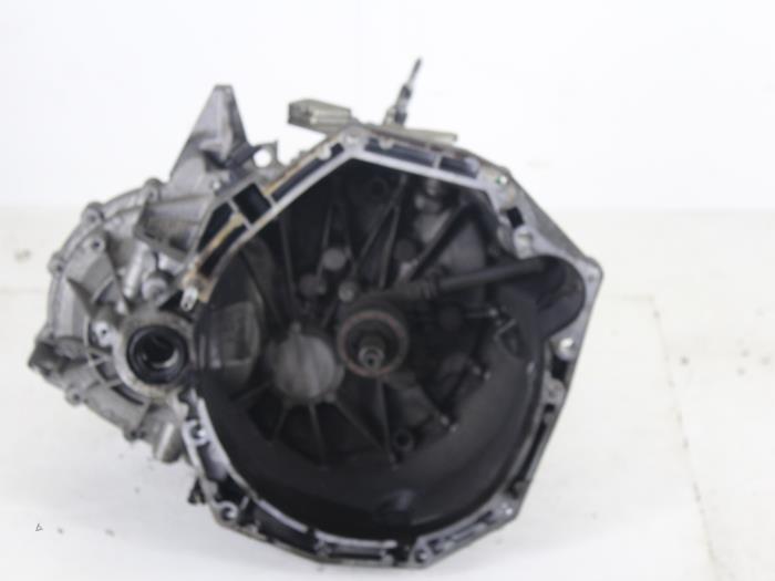 Gebruikte Versnellingsbak Renault Megane II Grandtour (KM) 1.5 dCi 105 Prijs € 170,00 Margeregeling aangeboden door Gebr Opdam B.V.
