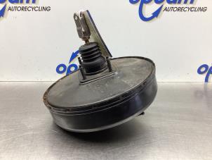 Gebruikte Rembekrachtiger Nissan Primera (P12) 2.0 16V Prijs op aanvraag aangeboden door Gebr Opdam B.V.