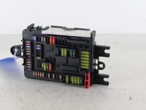 Gebruikte Zekeringkast BMW 1 serie (F20) 118d 2.0 16V Prijs € 128,00 Margeregeling aangeboden door Gebr Opdam B.V.