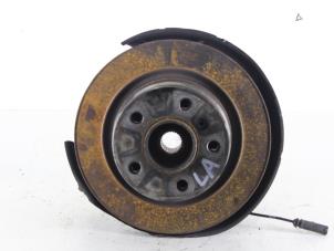 Gebruikte Asschenkel links-achter BMW 1 serie (F20) 118d 2.0 16V Prijs € 51,00 Margeregeling aangeboden door Gebr Opdam B.V.