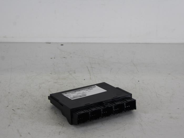 Gebruikte Computer Diversen Ford Mondeo III 1.8 16V Prijs op aanvraag aangeboden door Gebr Opdam B.V.