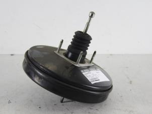 Gebruikte Rembooster Fiat Grande Punto (199) 1.2 Prijs € 42,00 Margeregeling aangeboden door Gebr Opdam B.V.