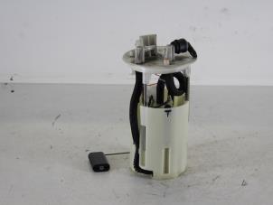 Gebruikte Brandstofpomp Elektrisch Fiat Punto II (188) 1.9 JTD 80 ELX 5-Drs. Prijs € 42,00 Margeregeling aangeboden door Gebr Opdam B.V.