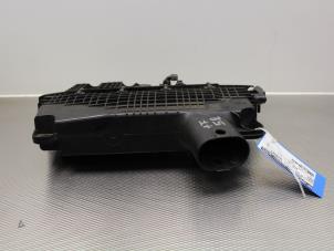 Gebruikte Luchtfilterhuis Renault Kangoo Express (FC) 1.5 dCi 60 Prijs op aanvraag aangeboden door Gebr Opdam B.V.