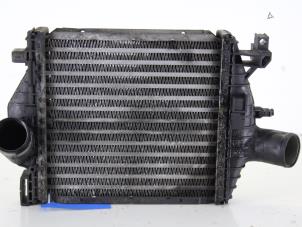 Gebruikte Intercooler Mercedes Vito (638.0) 2.2 CDI 112 16V Prijs € 34,00 Margeregeling aangeboden door Gebr Opdam B.V.