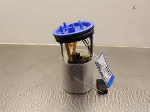 Gebruikte Benzinepomp Audi A1 Sportback (8XA/8XF) 1.2 TFSI Prijs € 34,00 Margeregeling aangeboden door Gebr Opdam B.V.