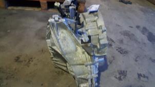 Gebruikte Versnellingsbak Mercedes A (W176) 1.6 A-180 16V Prijs € 638,00 Margeregeling aangeboden door Gebr Opdam B.V.