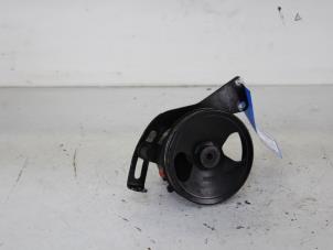 Gebruikte Stuurbekrachtiging Pomp Nissan Almera Tino (V10M) 1.8 16V Prijs € 34,00 Margeregeling aangeboden door Gebr Opdam B.V.