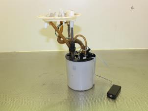 Gebruikte Benzinepomp Audi A6 (C6) 2.4 V6 24V Prijs € 68,00 Margeregeling aangeboden door Gebr Opdam B.V.