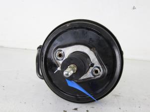 Gebruikte Rembooster Volkswagen Passat Variant (3B5) 2.5 TDI V6 24V Prijs op aanvraag aangeboden door Gebr Opdam B.V.