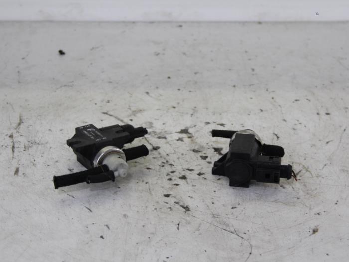 Gebruikte Turbo Overdrukklep Volkswagen Golf IV (1J1) 1.9 TDI Prijs op aanvraag aangeboden door Gebr Opdam B.V.