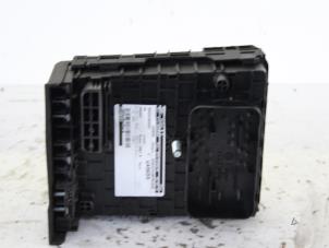 Gebruikte Zekeringkast Volkswagen Passat (3C2) 2.0 TDI 16V 170 Prijs € 42,00 Margeregeling aangeboden door Gebr Opdam B.V.