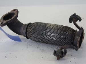 Gebruikte Uitlaat Tussenpijp Ford Mondeo III Wagon 2.0 16V Prijs € 13,00 Margeregeling aangeboden door Gebr Opdam B.V.