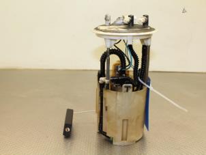 Gebruikte Tank element Pomp Mercedes Vito (639.6) 2.2 109 CDI 16V Prijs op aanvraag aangeboden door Gebr Opdam B.V.