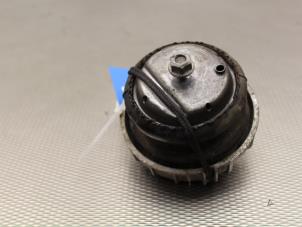 Gebruikte Motorrubber Mercedes Vito (639.6) 2.2 113 CDI 16V Euro 5 Prijs € 34,00 Margeregeling aangeboden door Gebr Opdam B.V.