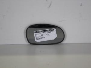 Gebruikte Spiegelglas rechts Kia Rio (DC12) 1.3 RS,LS Prijs op aanvraag aangeboden door Gebr Opdam B.V.