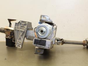 Gebruikte Stuurkolom Huis Renault Clio IV (5R) 0.9 Energy TCE 90 12V Prijs € 128,00 Margeregeling aangeboden door Gebr Opdam B.V.