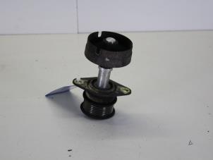 Gebruikte Dynamo poelie Ford Focus 1 Wagon 1.8 TDdi Prijs op aanvraag aangeboden door Gebr Opdam B.V.
