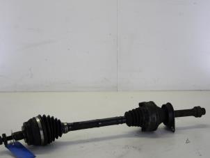 Gebruikte Aandrijfas rechts-voor Ford Galaxy (WGR) 2.8i V6 Ghia CD-SEFI Prijs € 30,00 Margeregeling aangeboden door Gebr Opdam B.V.