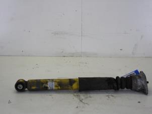 Gebruikte Schokdemper links-achter Audi A4 Avant (B7) 2.0 TDI 16V Prijs op aanvraag aangeboden door Gebr Opdam B.V.