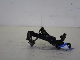 Gebruikte Versnellingsbak Mechaniek Opel Astra H (L48) 1.6 16V Twinport Prijs op aanvraag aangeboden door Gebr Opdam B.V.