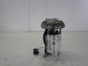 Gebruikte Tank element Pomp Alfa Romeo 147 (937) 1.9 JTDM Prijs € 26,00 Margeregeling aangeboden door Gebr Opdam B.V.