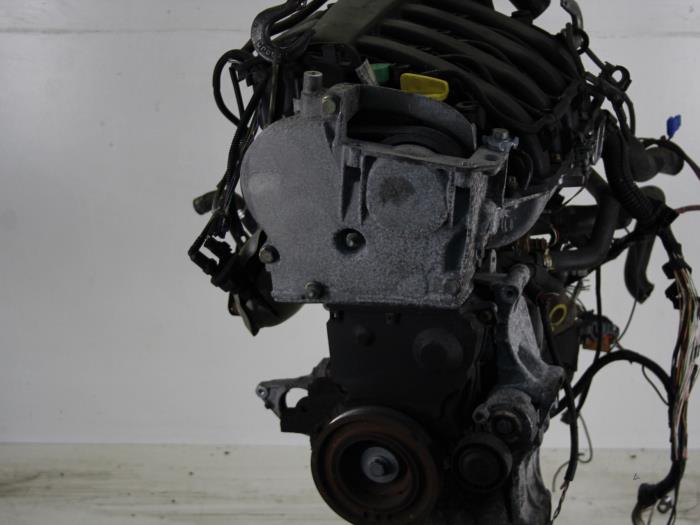 Gebruikte Motor Renault Scénic II (JM) 1.6 16V Prijs € 250,00 Margeregeling aangeboden door Gebr Opdam B.V.
