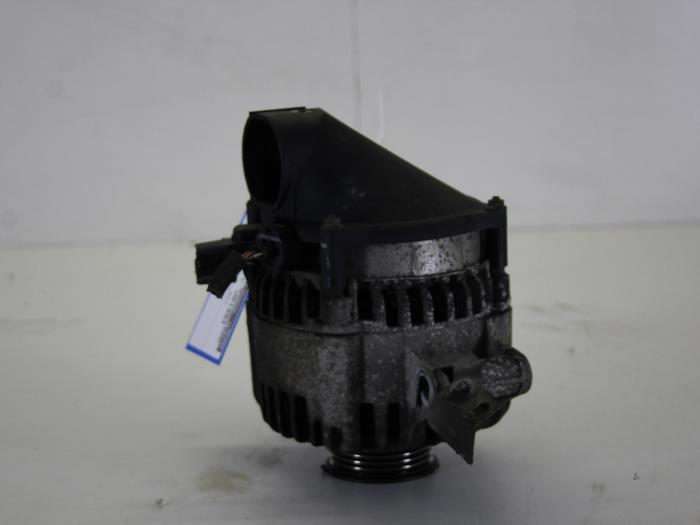 Gebruikte Alternator Ford Mondeo III 2.5 V6 24V Prijs € 42,00 Margeregeling aangeboden door Gebr Opdam B.V.