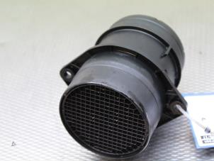 Gebruikte Luchthoeveelheidsmeter Volkswagen Transporter T5 2.0 TDI DRF Prijs € 13,00 Margeregeling aangeboden door Gebr Opdam B.V.