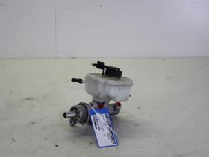 Gebruikte Hoofdremcilinder Volkswagen Golf VI (5K1) 1.4 16V Prijs € 20,00 Margeregeling aangeboden door Gebr Opdam B.V.