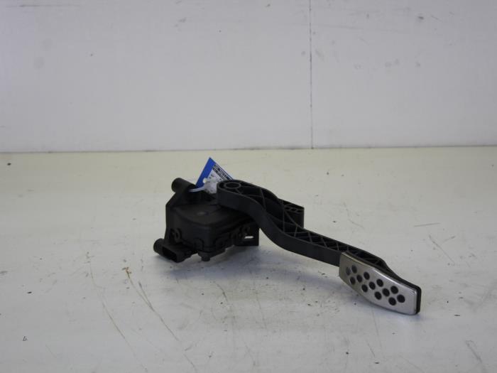 Gebruikte Gaspedaalpositie Sensor Opel Tigra Twin Top 1.4 16V Prijs op aanvraag aangeboden door Gebr Opdam B.V.