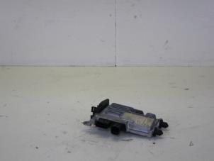 Gebruikte Start/Stop computer Peugeot 308 SW (L4/L9/LC/LJ/LR) 1.6 BlueHDi 120 Prijs € 85,00 Margeregeling aangeboden door Gebr Opdam B.V.