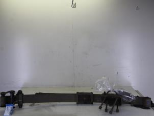 Gebruikte Veerblad achter Mitsubishi L-400 2.5 TD Prijs op aanvraag aangeboden door Gebr Opdam B.V.