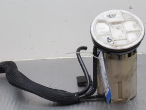 Gebruikte Tank element Pomp Mercedes E (W211) 4.0 E-420 CDI 32V Prijs op aanvraag aangeboden door Gebr Opdam B.V.