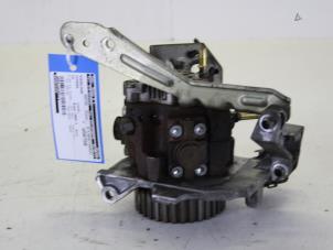 Gebruikte Dieselpomp Citroen C4 Coupé (LA) 1.6 HDi 16V Prijs € 64,00 Margeregeling aangeboden door Gebr Opdam B.V.