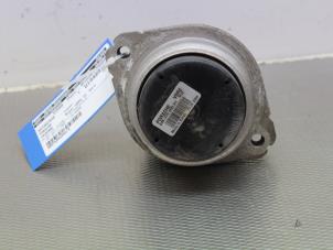 Gebruikte Motorsteun Porsche Cayenne (9PA) 4.5 S V8 32V Prijs op aanvraag aangeboden door Gebr Opdam B.V.