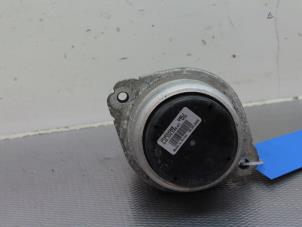 Gebruikte Motorsteun Porsche Cayenne (9PA) 4.5 S V8 32V Prijs op aanvraag aangeboden door Gebr Opdam B.V.