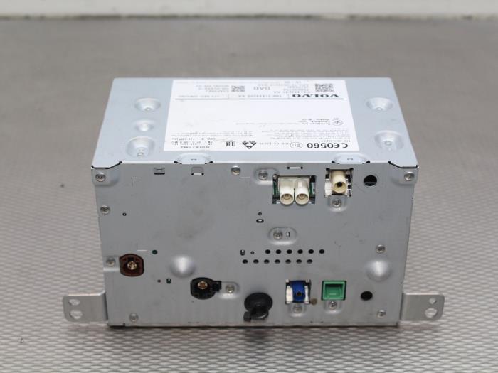 Gebruikte Radio module Volvo XC90 II 2.0 T8 16V Twin Engine AWD Prijs op aanvraag aangeboden door Gebr Opdam B.V.