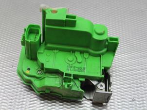 Gebruikte Deurslot Mechaniek 4Deurs rechts-voor Alfa Romeo Giulietta (940) 1.6 JTDm 16V Prijs op aanvraag aangeboden door Gebr Opdam B.V.