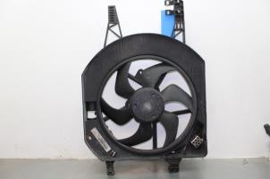 Gebruikte Koelvin Opel Vivaro 2.0 CDTI Prijs € 51,00 Margeregeling aangeboden door Gebr Opdam B.V.