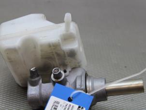 Gebruikte Hoofdremcilinder Renault Twingo III (AH) 1.0 SCe 70 12V Prijs op aanvraag aangeboden door Gebr Opdam B.V.