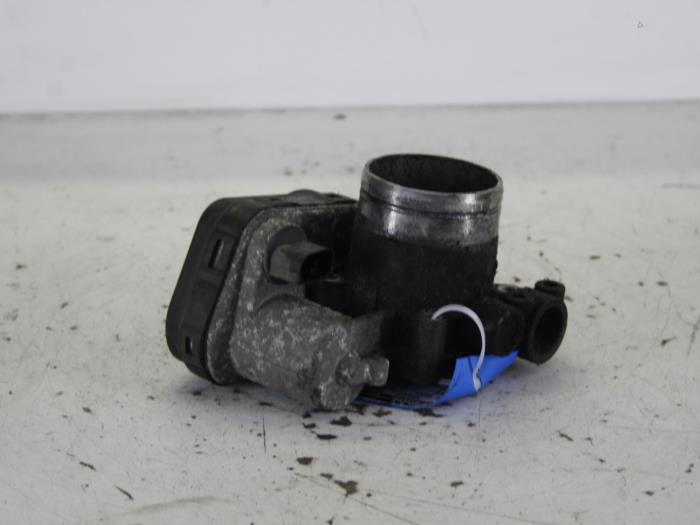 Gebruikte Gasklephuis Mercedes A (W168) 1.6 A-160 Prijs € 42,00 Margeregeling aangeboden door Gebr Opdam B.V.