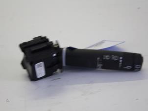 Gebruikte Schakelaar Ruitenwisser Chevrolet Aveo 1.2 16V Prijs op aanvraag aangeboden door Gebr Opdam B.V.