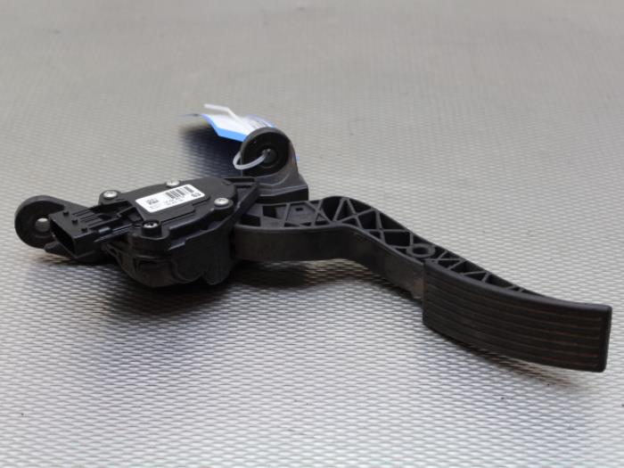 Gebruikte Gaspedaalpositie Sensor Kia Rio III (UB) 1.1 CRDi VGT 12V Prijs € 34,00 Margeregeling aangeboden door Gebr Opdam B.V.