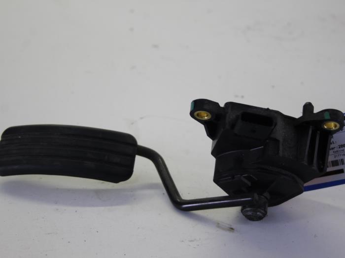 Gebruikte Gaspedaalpositie Sensor Renault Grand Scénic II (JM) 1.5 dCi 100 Prijs op aanvraag aangeboden door Gebr Opdam B.V.